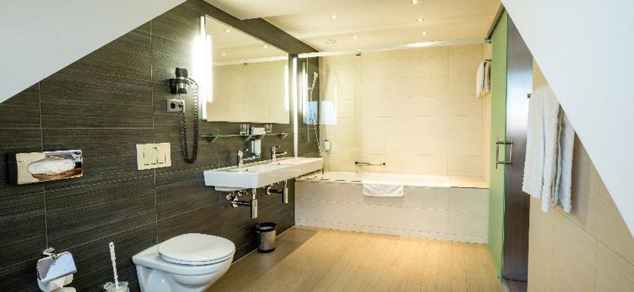 DOUBLE STANDARD Room