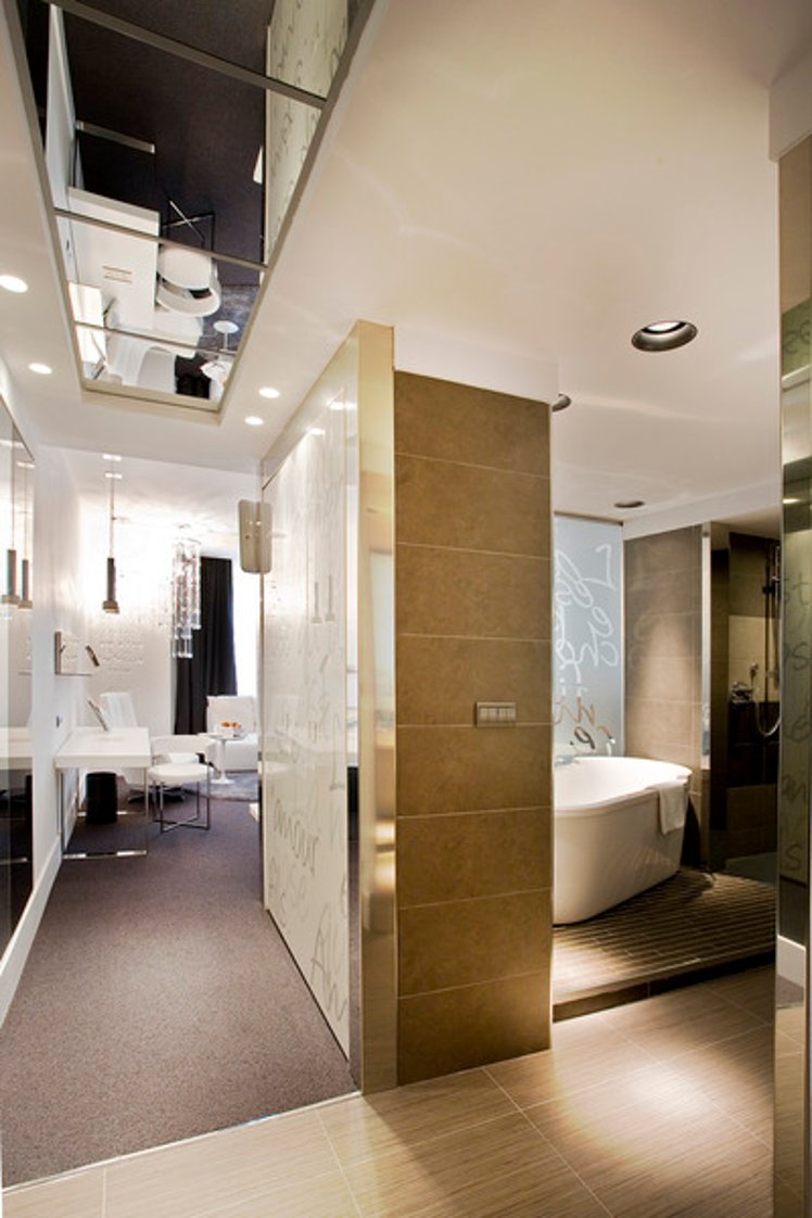 DOUBLE SUPERIOR Room