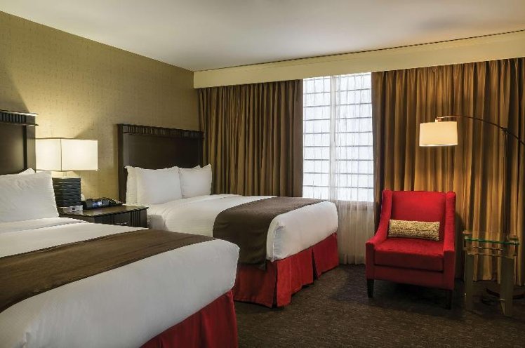 SUITE TWO QUEEN BEDS Room