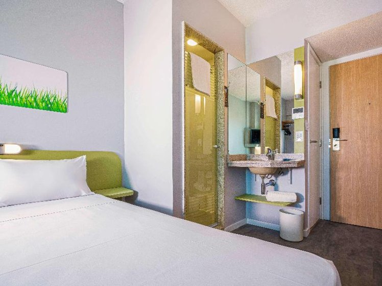 DOUBLE STANDARD Room