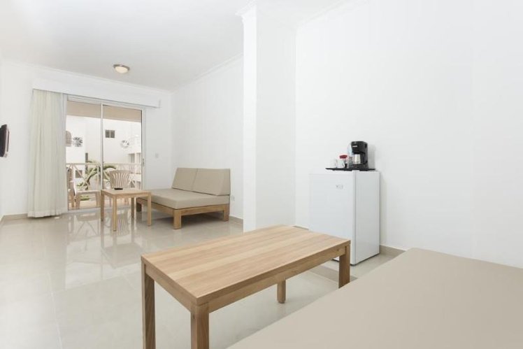 Apartamentos Punta Cana by Be Live