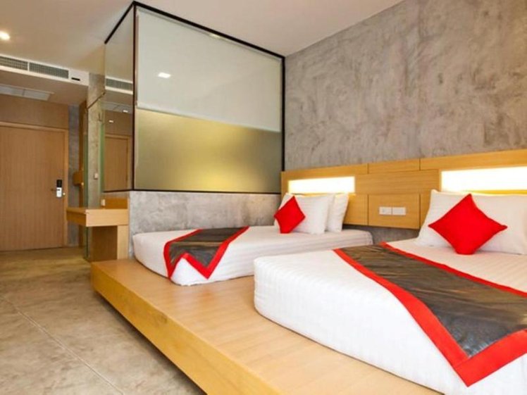 TRIPLE SUPERIOR Room