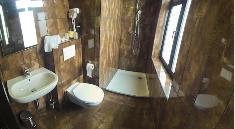 SINGLE DELUXE Room