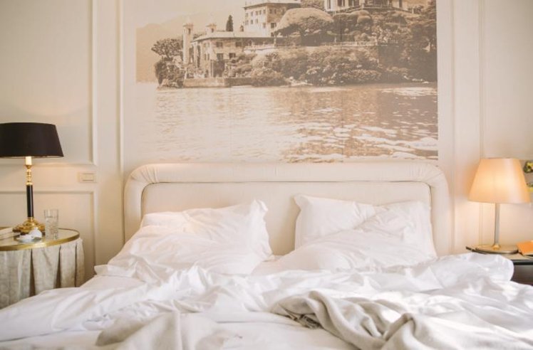 DOUBLE SINGLE USE DELUXE Room