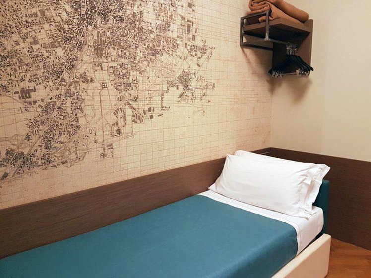 SINGLE STANDARD Room