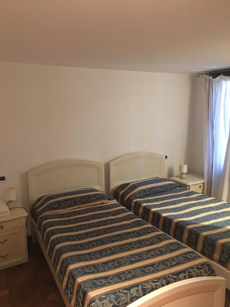 APARTMENT THREE BEDROOMS Room