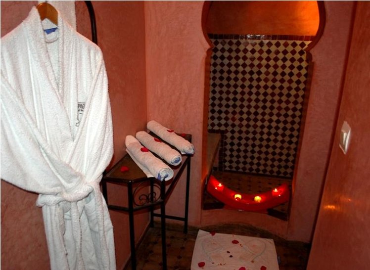 TRIPLE STANDARD Room