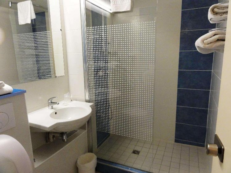 DOUBLE SUPERIOR Room