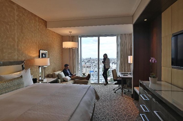 DOUBLE KING SIZE BED Room
