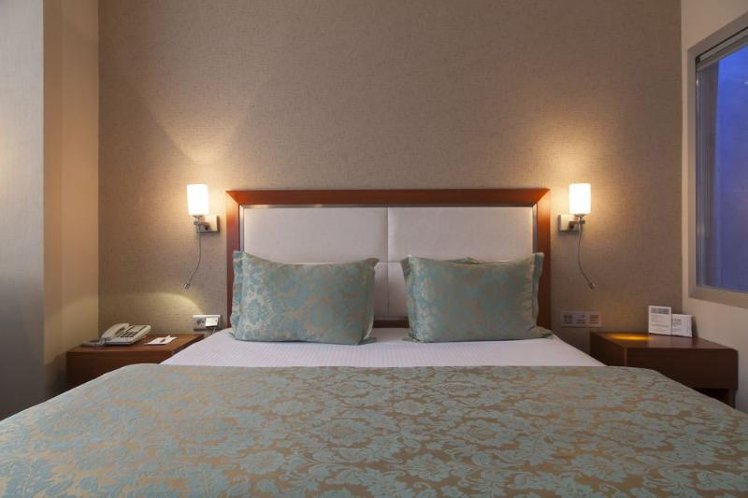 SINGLE STANDARD Room