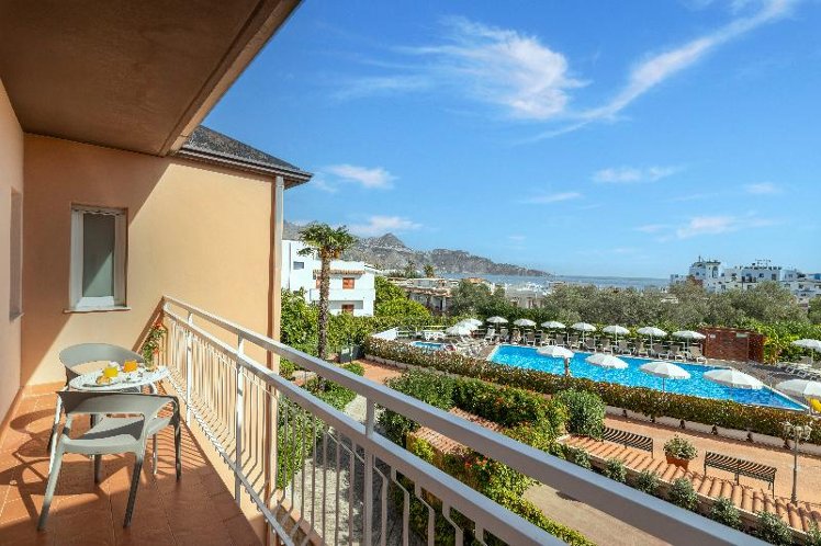APARTMENT WITH BALCONY Room