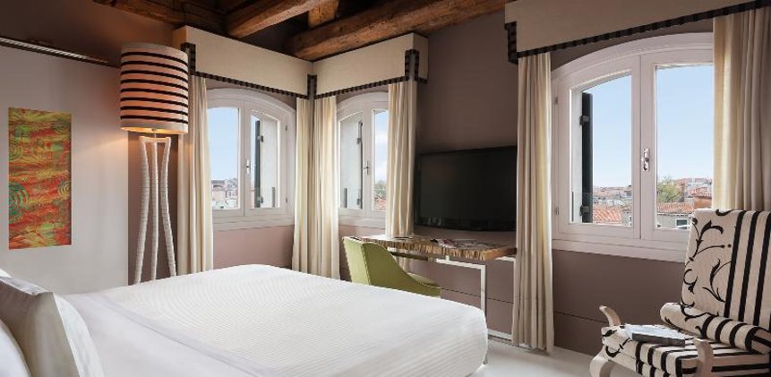 Sina Centurion Palace