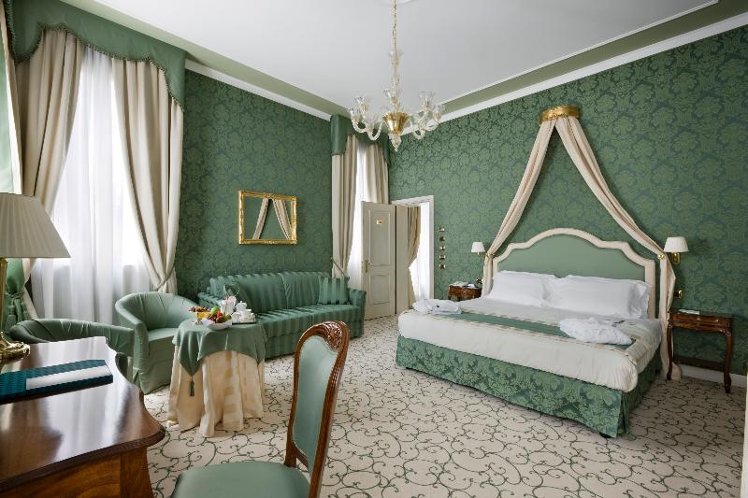 SUITE CAPACITY 2 Room