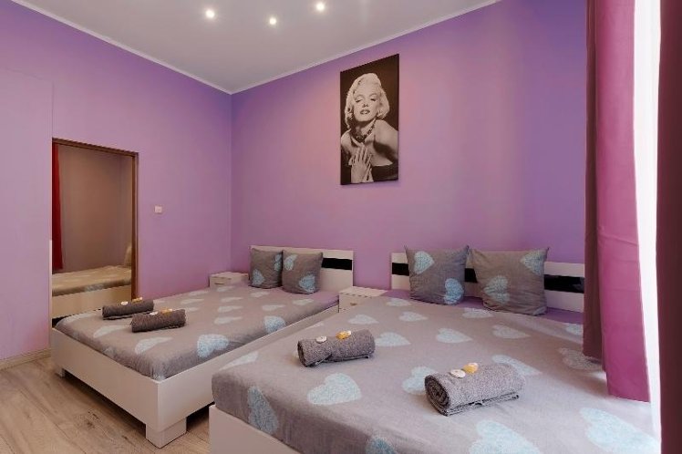QUADRUPLE STANDARD Room