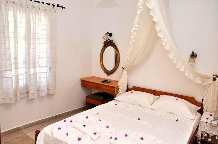 DOUBLE STANDARD Room