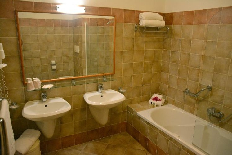 QUADRUPLE CLASSIC Room