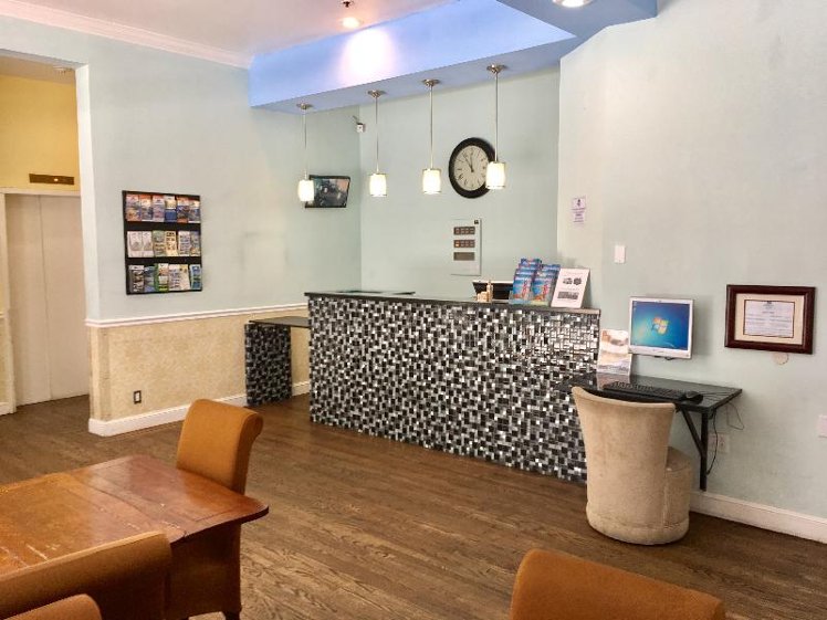Americas Best Value Inn Soma