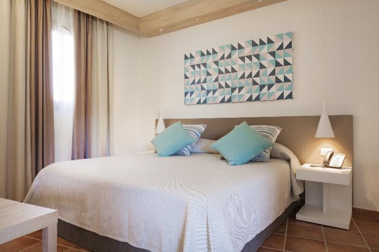 DOUBLE SUPERIOR Room