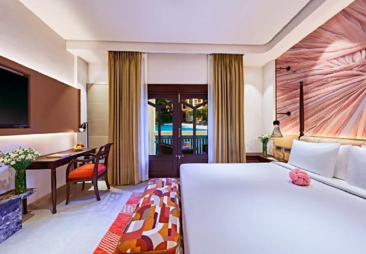 DOUBLE PREMIUM WITH VIEWS Room