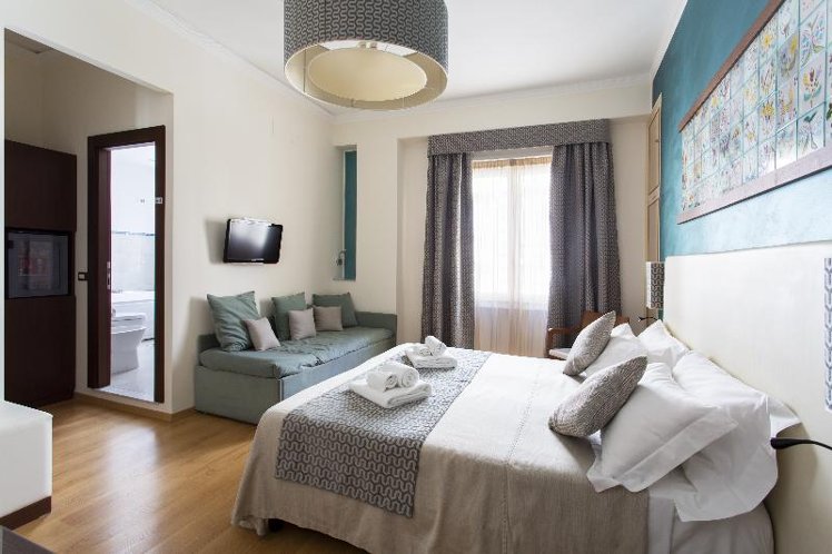 JUNIOR SUITE STANDARD Room