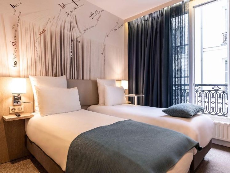 DOUBLE WITH DOUBLE BED Room