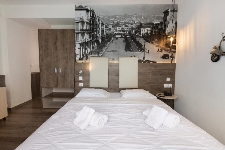 JUNIOR SUITE STANDARD Room