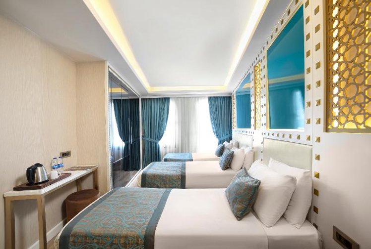 TRIPLE STANDARD Room