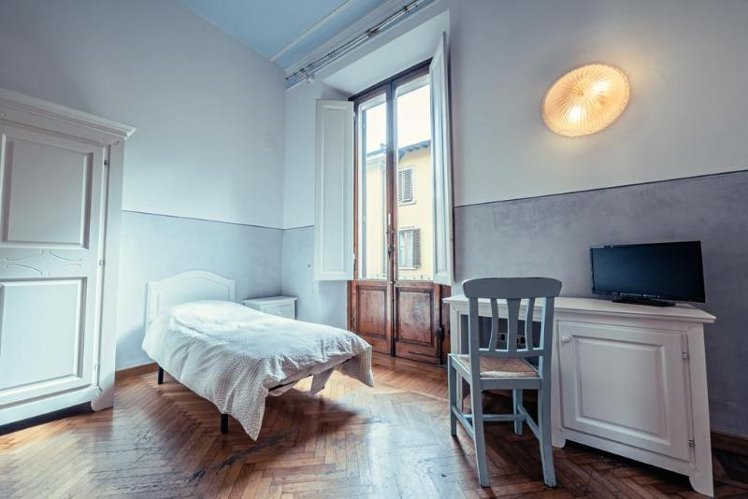 SINGLE STANDARD Room