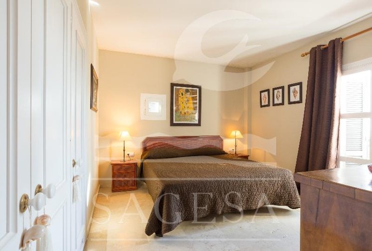 APARTMENT CAPACITY 7 THREE BEDROOMS Room