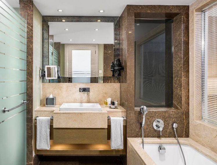 DOUBLE PREMIUM CITY VIEW Room