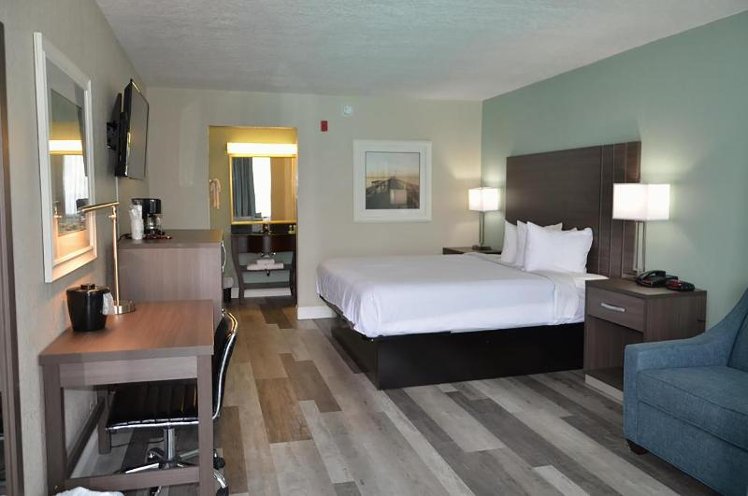 DOUBLE POOL VIEW KING BED Room