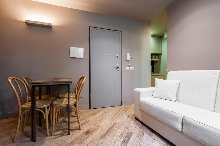APARTMENT CAPACITY 4 Room