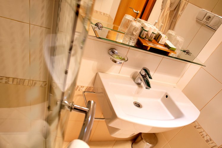 DOUBLE STANDARD Room