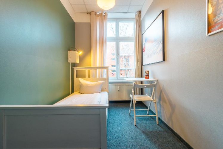 TWIN STANDARD Room