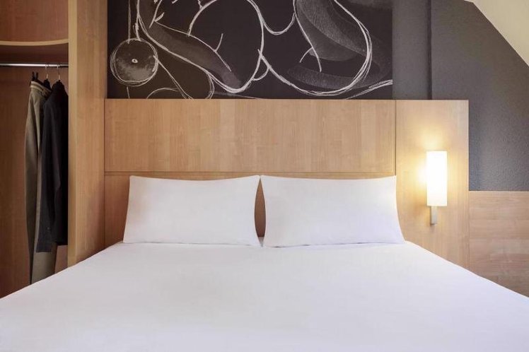 DOUBLE STANDARD Room