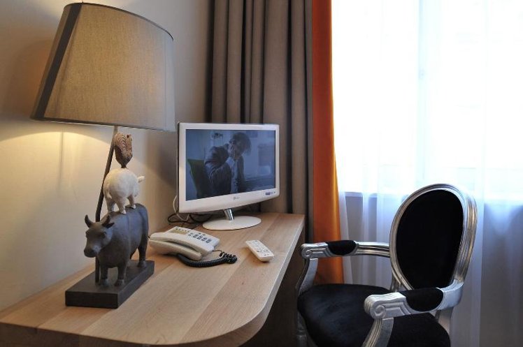 SINGLE STANDARD Room