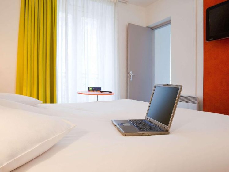 TWIN STANDARD Room