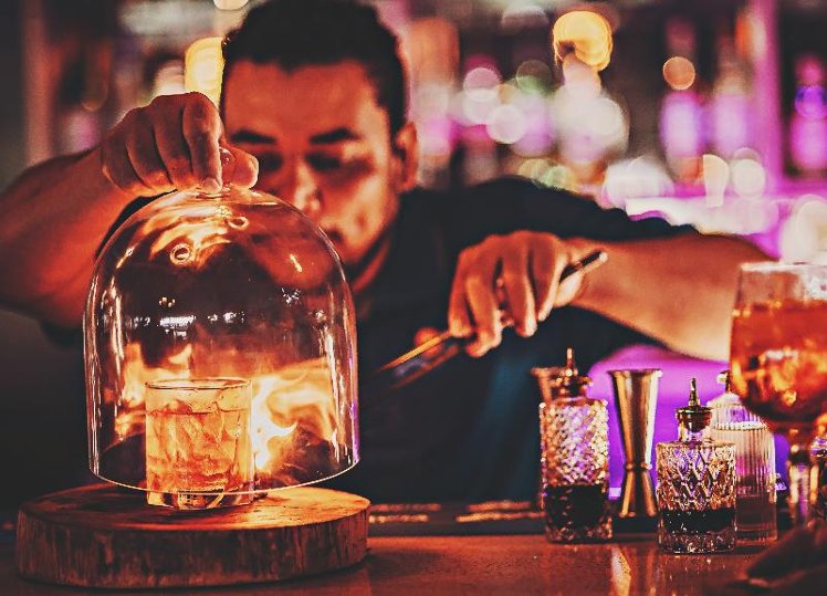 Bar