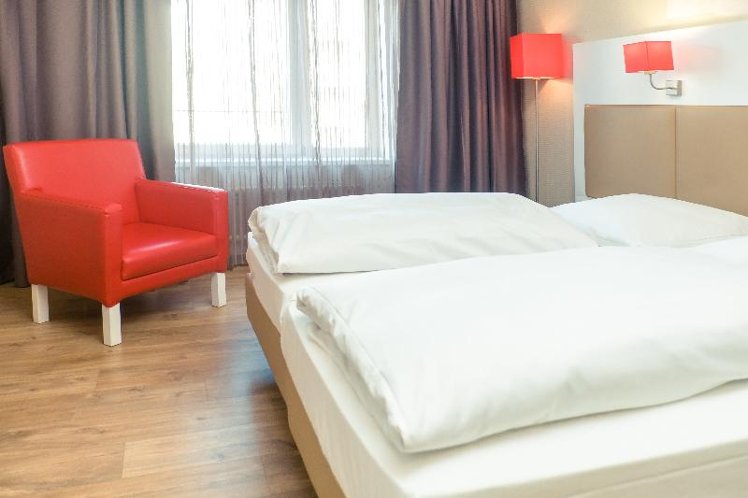 DOUBLE STANDARD Room