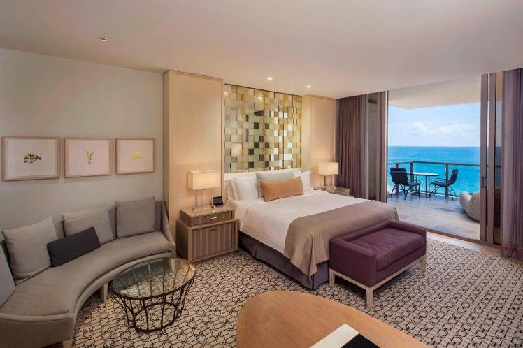 DOUBLE Accessible KING SIZE BED Room