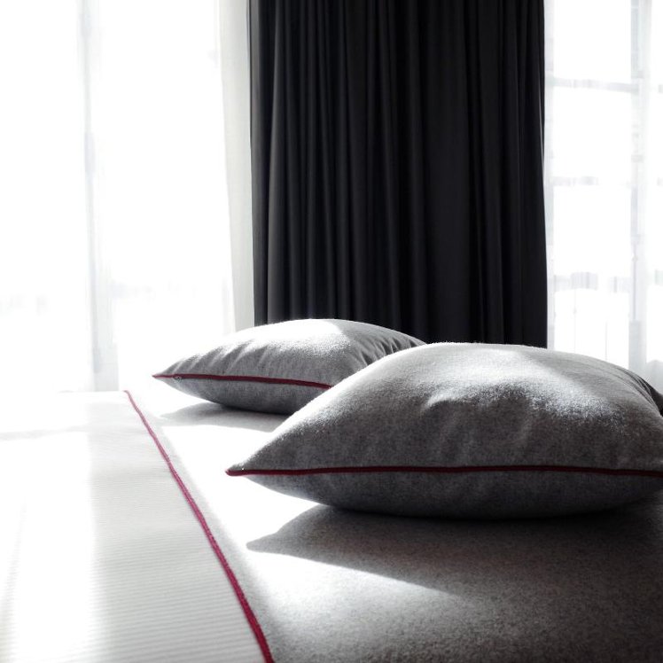 DOUBLE SUPERIOR QUEEN BED Room