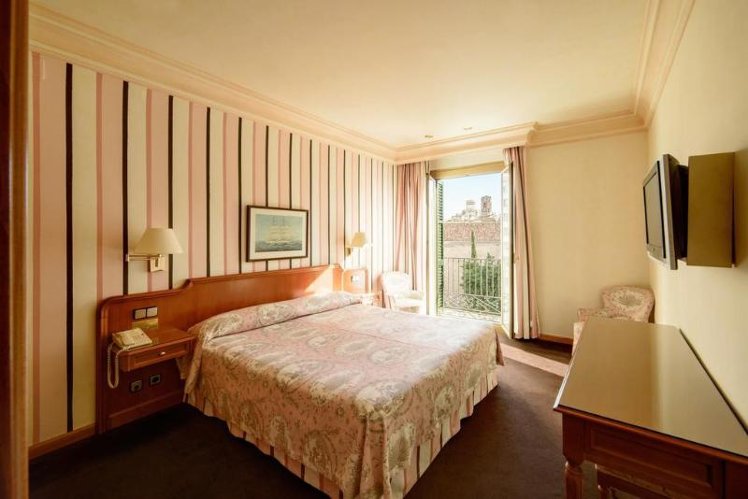 SINGLE STANDARD Room
