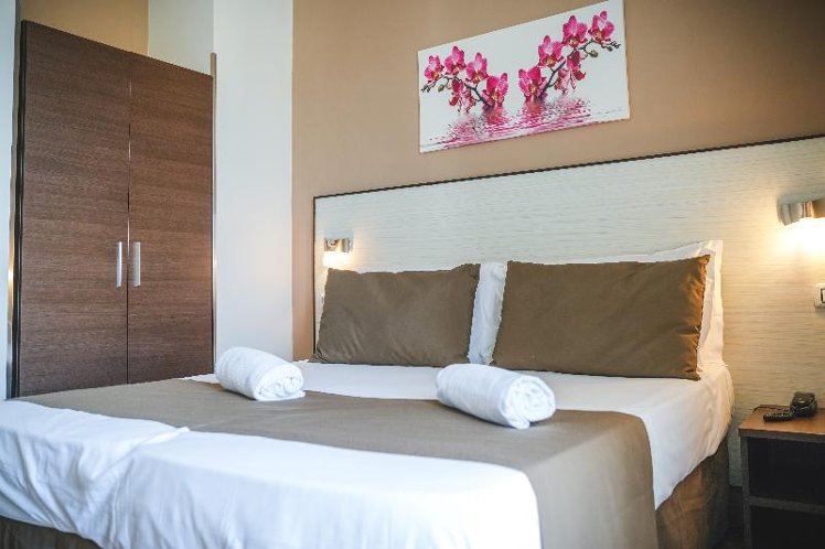 Double or Twin STANDARD Room