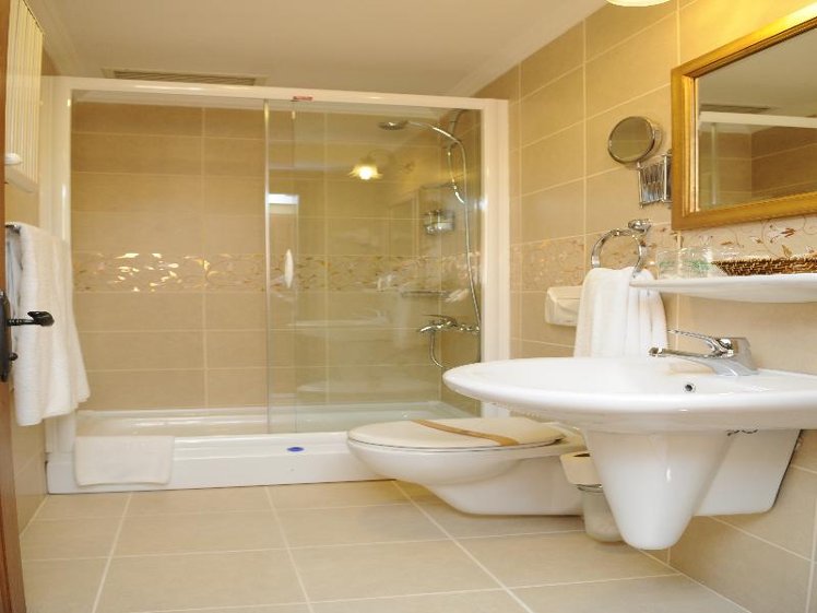 DOUBLE STANDARD Room