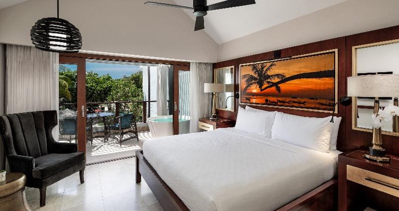 VILLA HONEYMOON Room