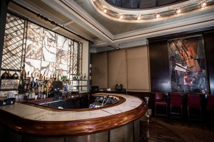Bar