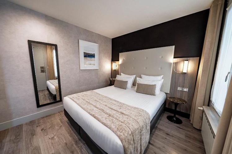 DOUBLE ONE BED Room