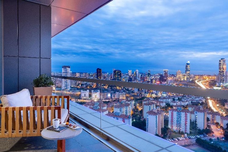 JUNIOR SUITE CITY VIEW Room