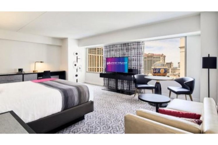 DOUBLE SUPERIOR KING BED Room