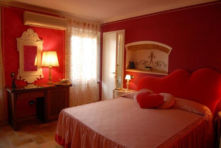 DOUBLE STANDARD Room